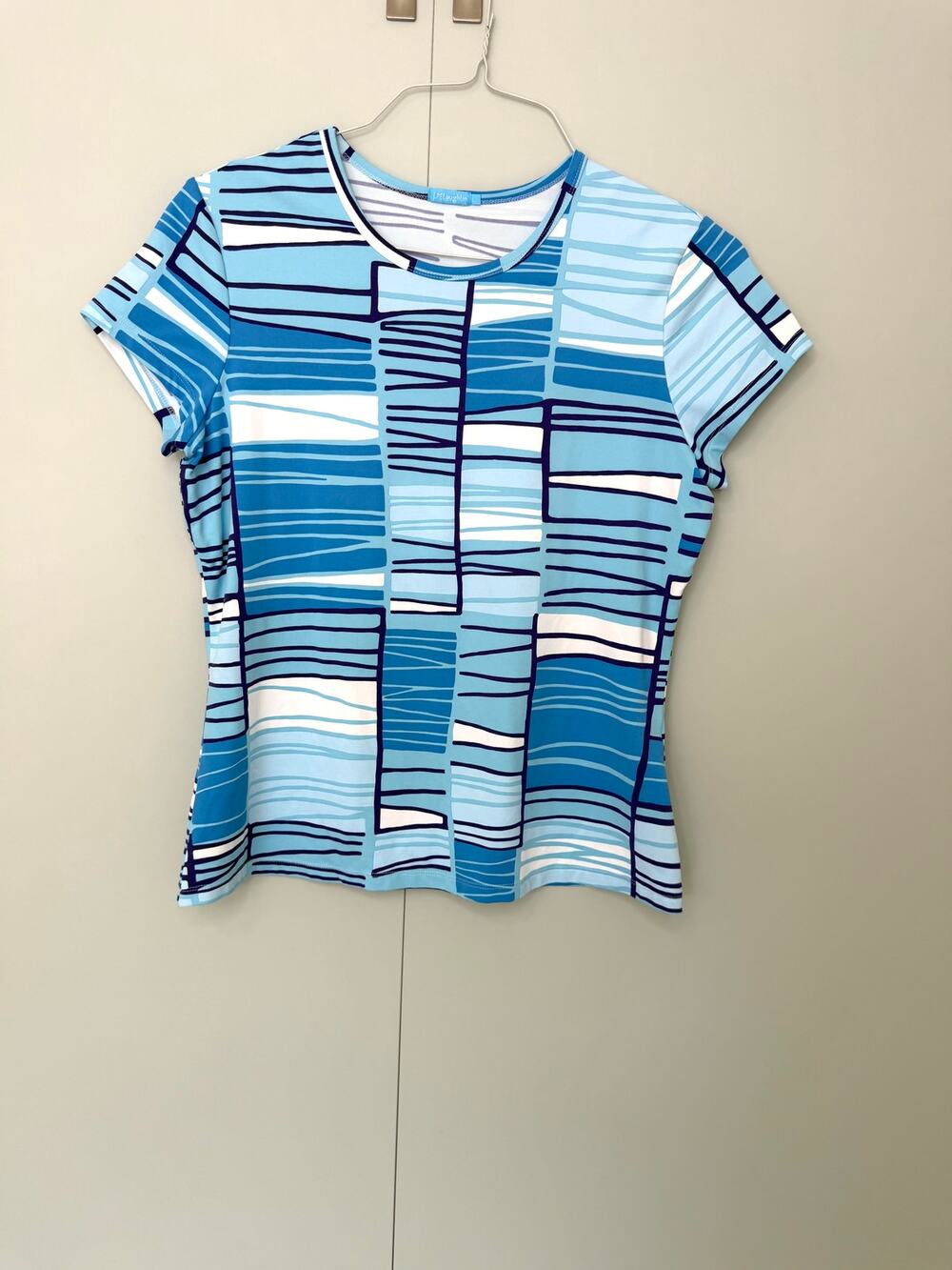 J. MCLAUGHLIN Women's Catalina Cloth Short Sleeve Top Geometric Blue